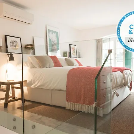 Stylish Tailor Made Flat דירה